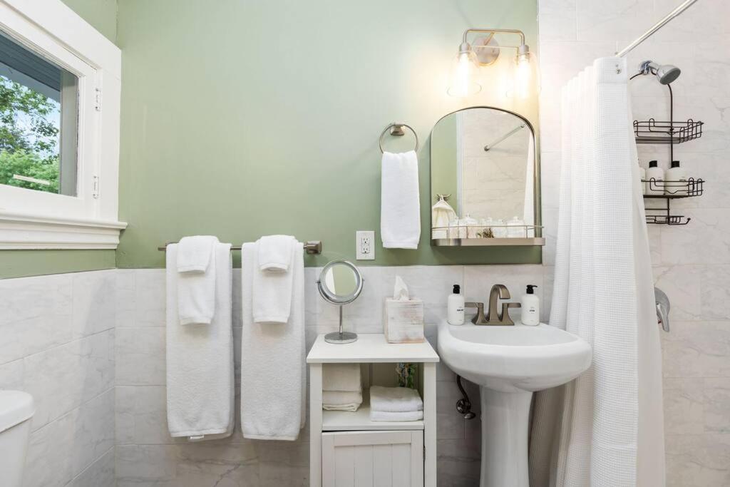 Grape Escape Inn & Suites Lodi Luaran gambar
